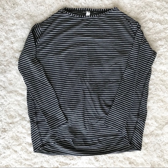 Lululemon Back in Action long sleeve, size 2